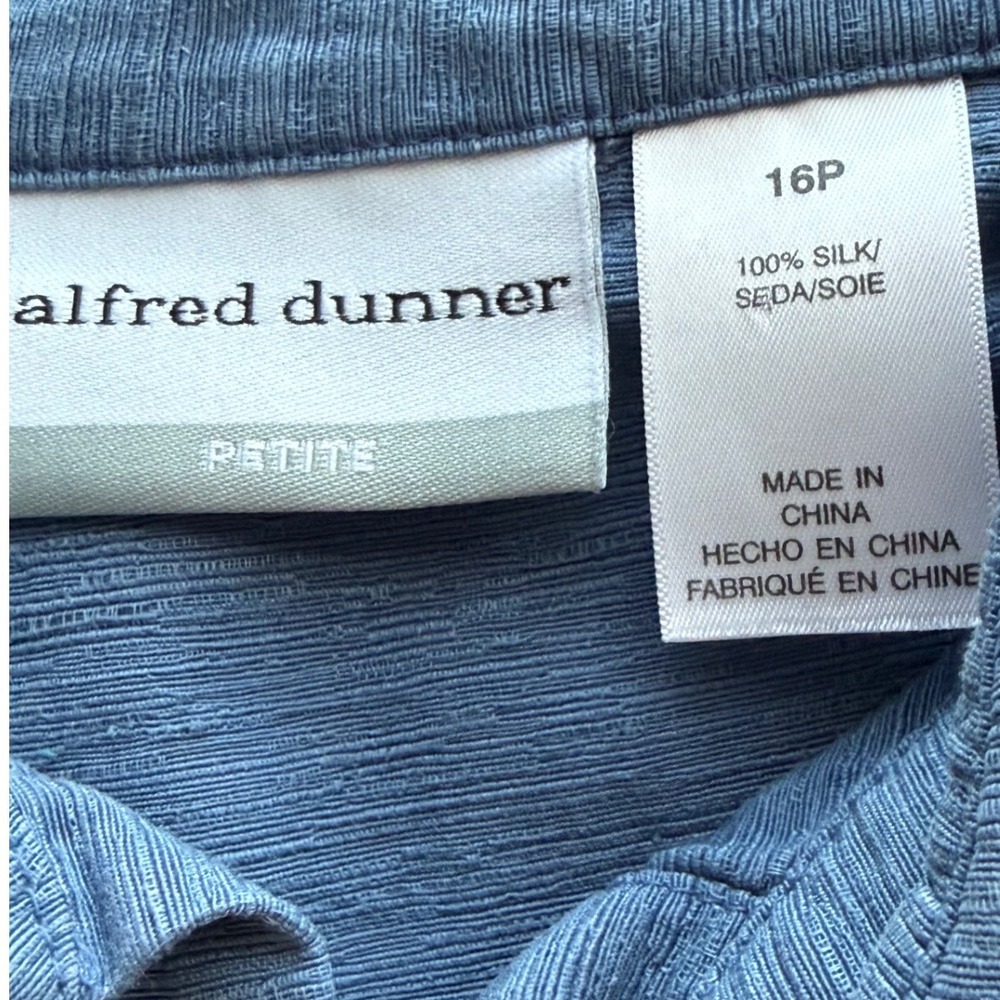 Alfred Dunner Petite 16P Blue 100% Silk Floral Embroidered Beaded Button Up Top - Picture 5 of 7